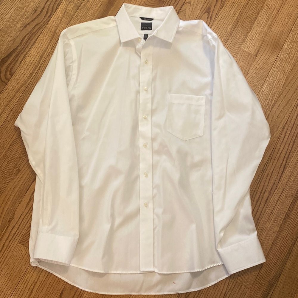 Chaps classic fit non-iron long sleeve button up shirt.